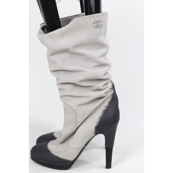 Chanel Suede Leather Slouchy Boots Cap Toe Knee High Heel Boots CC Logo Size 39 - Picture 3 of 16